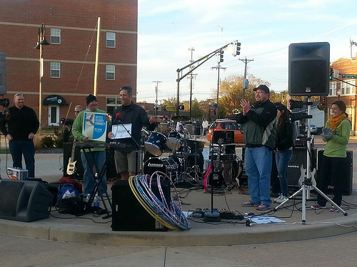 Paul Wojciechowski presents Bicycle Friendly Community Award to Ferguson officia