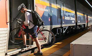 Nationwide bicycle roll-on access on Amtrak got a big boost