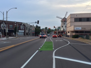 Northbound Morgan Ford approaching Gravois