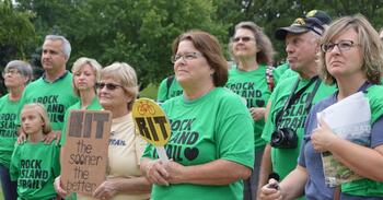 Rock Island Trail Supporters rallied at the Capitol in August 2017